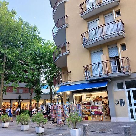Delfino 19 Lägenhet Bibione Exteriör bild